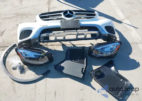 2019 Mercedes-Benz Glc 300 from USA, damaged, VIN WDC0G4JB8KF575704